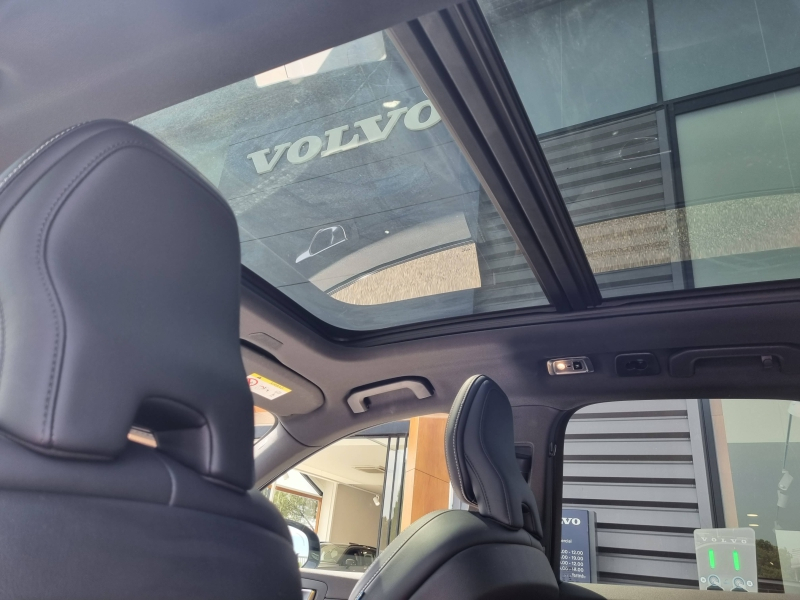VOLVO XC60 d’occasion à vendre à AVIGNON chez Volvo Avignon (Photo 16)
