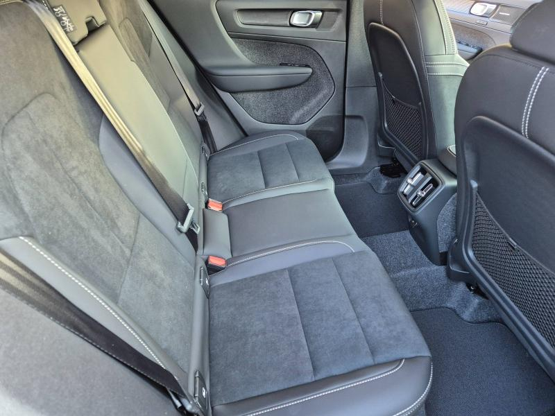 VOLVO XC40 d’occasion à vendre à AVIGNON chez SUÈDE PROVENCE AUTOMOBILES (Photo 16)