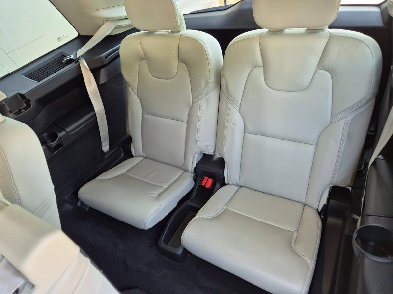VOLVO XC90 d’occasion à vendre à AVIGNON chez SUÈDE PROVENCE AUTOMOBILES (Photo 19)