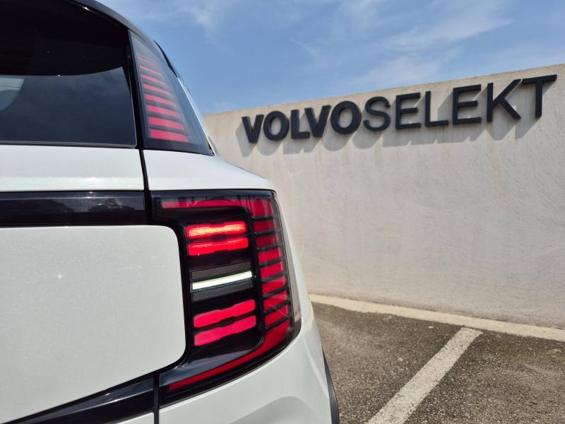 VOLVO EX30 d’occasion à vendre à AVIGNON chez SUÈDE PROVENCE AUTOMOBILES (Photo 16)
