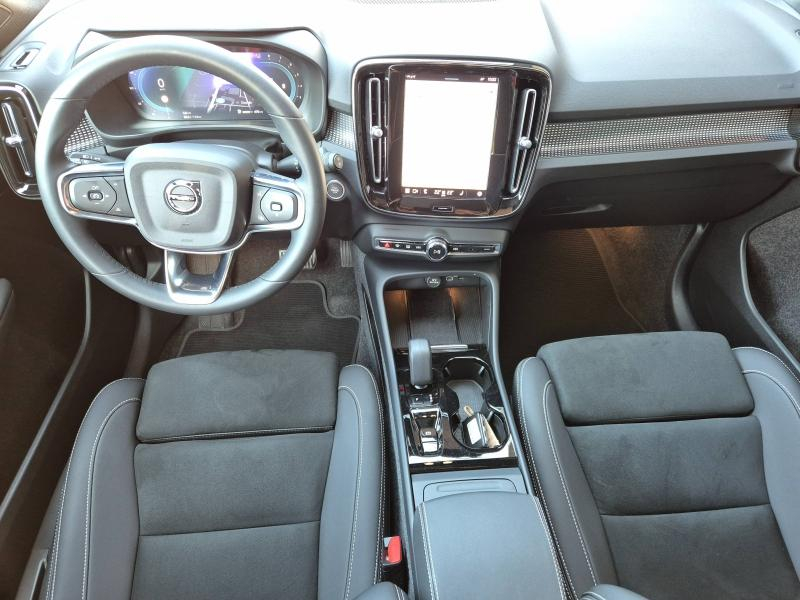 VOLVO XC40 d’occasion à vendre à AVIGNON chez SUÈDE PROVENCE AUTOMOBILES (Photo 4)