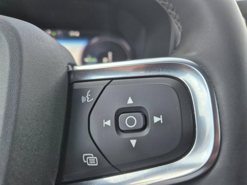 VOLVO XC40 d’occasion à vendre à AVIGNON chez SUÈDE PROVENCE AUTOMOBILES (Photo 18)
