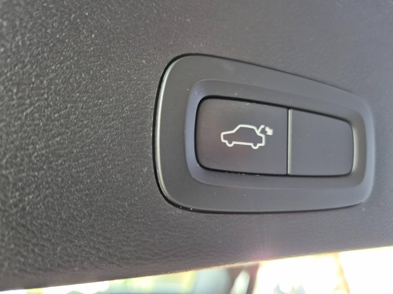 VOLVO XC40 d’occasion à vendre à AVIGNON chez SUÈDE PROVENCE AUTOMOBILES (Photo 18)