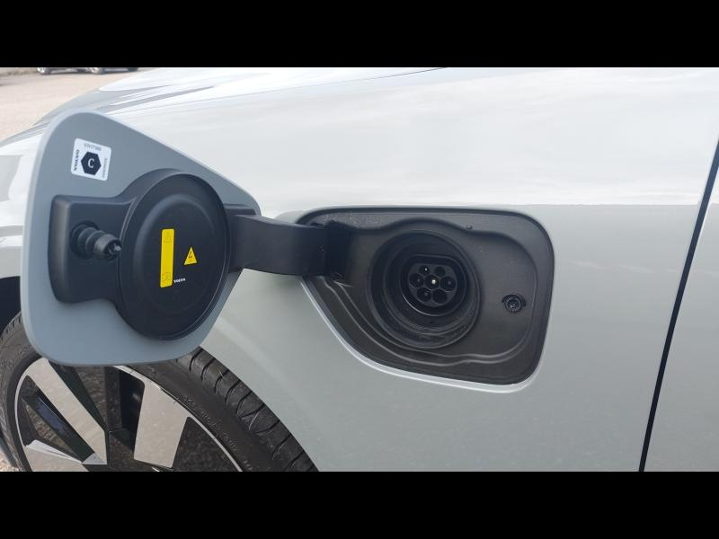 VOLVO V60 d’occasion à vendre à AVIGNON chez SUÈDE PROVENCE AUTOMOBILES (Photo 8)