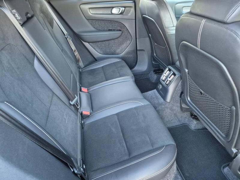 VOLVO XC40 d’occasion à vendre à AVIGNON chez SUÈDE PROVENCE AUTOMOBILES (Photo 16)