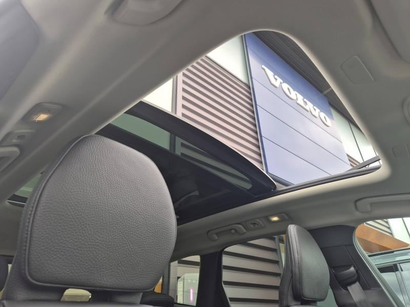 VOLVO XC60 d’occasion à vendre à AVIGNON chez SUÈDE PROVENCE AUTOMOBILES (Photo 16)