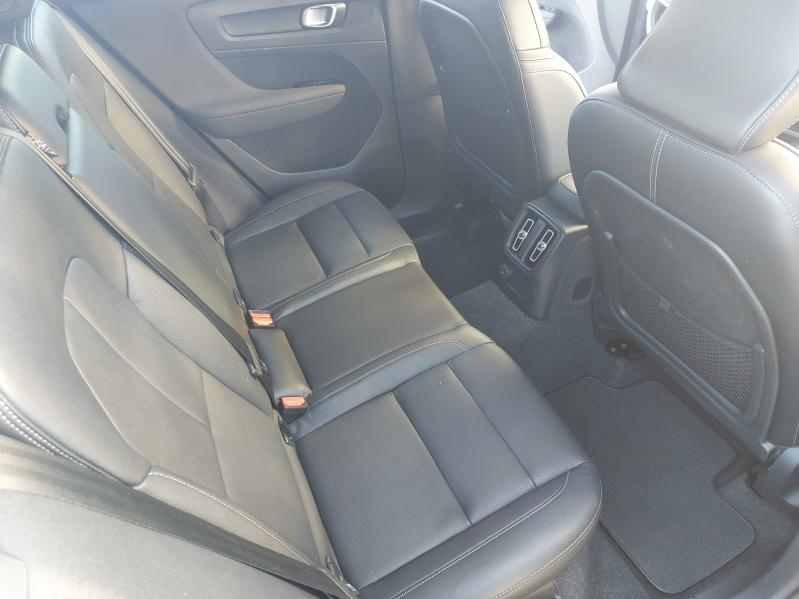 VOLVO XC40 d’occasion à vendre à AVIGNON chez SUÈDE PROVENCE AUTOMOBILES (Photo 15)