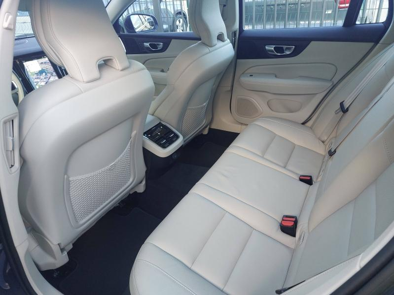 VOLVO V60 d’occasion à vendre à AVIGNON chez SUÈDE PROVENCE AUTOMOBILES (Photo 15)