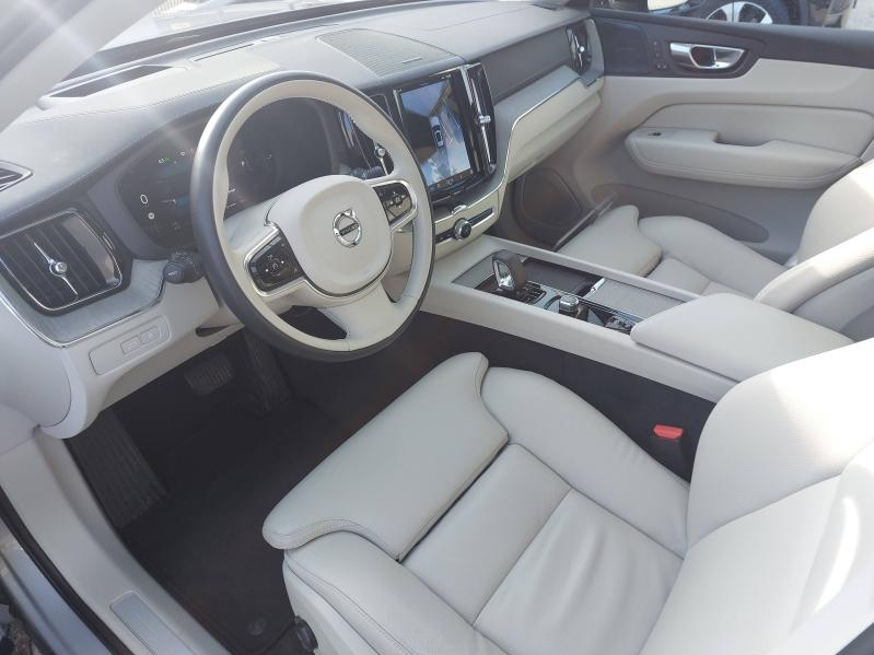 VOLVO XC60 d’occasion à vendre à AVIGNON chez SUÈDE PROVENCE AUTOMOBILES (Photo 11)
