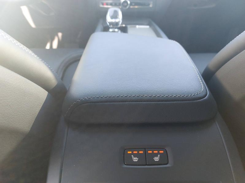 VOLVO XC60 d’occasion à vendre à AVIGNON chez SUÈDE PROVENCE AUTOMOBILES (Photo 7)