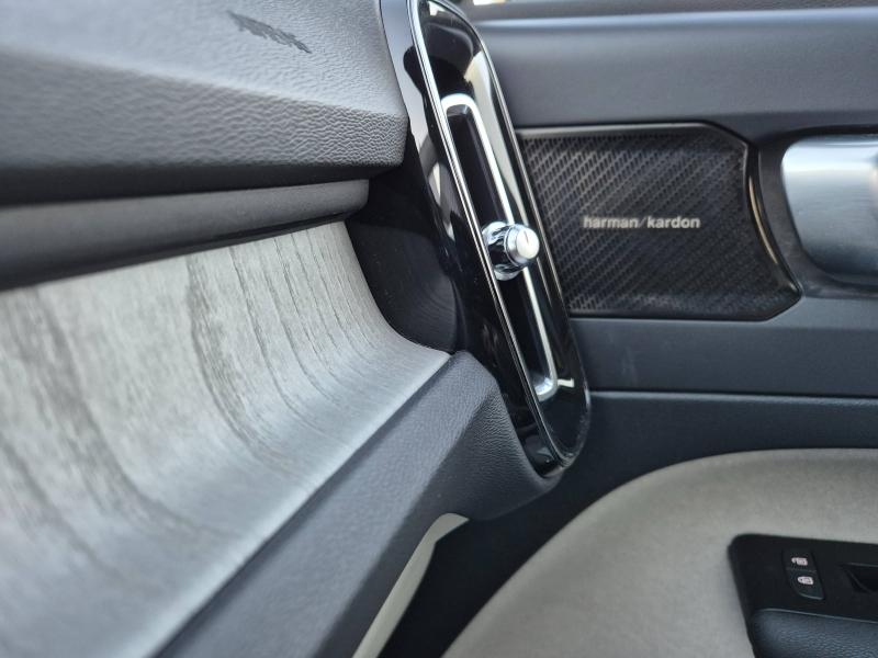 VOLVO XC40 d’occasion à vendre à AVIGNON chez SUÈDE PROVENCE AUTOMOBILES (Photo 5)