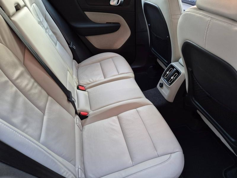 VOLVO XC40 d’occasion à vendre à AVIGNON chez SUÈDE PROVENCE AUTOMOBILES (Photo 15)