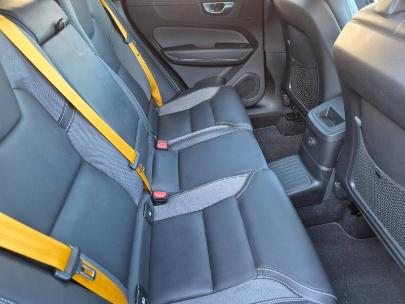 VOLVO XC60 d’occasion à vendre à AVIGNON chez SUÈDE PROVENCE AUTOMOBILES (Photo 17)