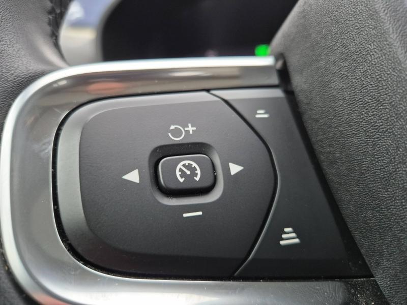 VOLVO XC40 d’occasion à vendre à AVIGNON chez SUÈDE PROVENCE AUTOMOBILES (Photo 19)