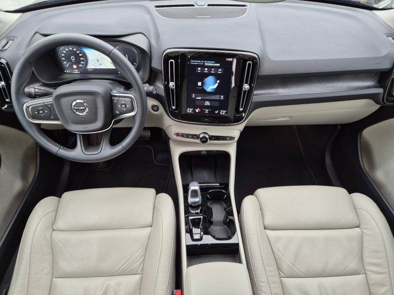 VOLVO XC40 d’occasion à vendre à AVIGNON chez SUÈDE PROVENCE AUTOMOBILES (Photo 4)