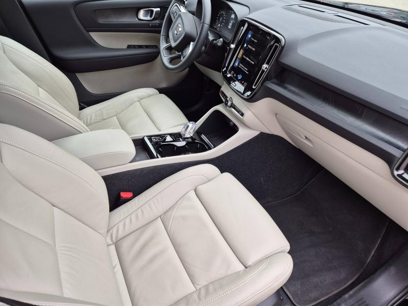 VOLVO XC40 d’occasion à vendre à AVIGNON chez SUÈDE PROVENCE AUTOMOBILES (Photo 15)