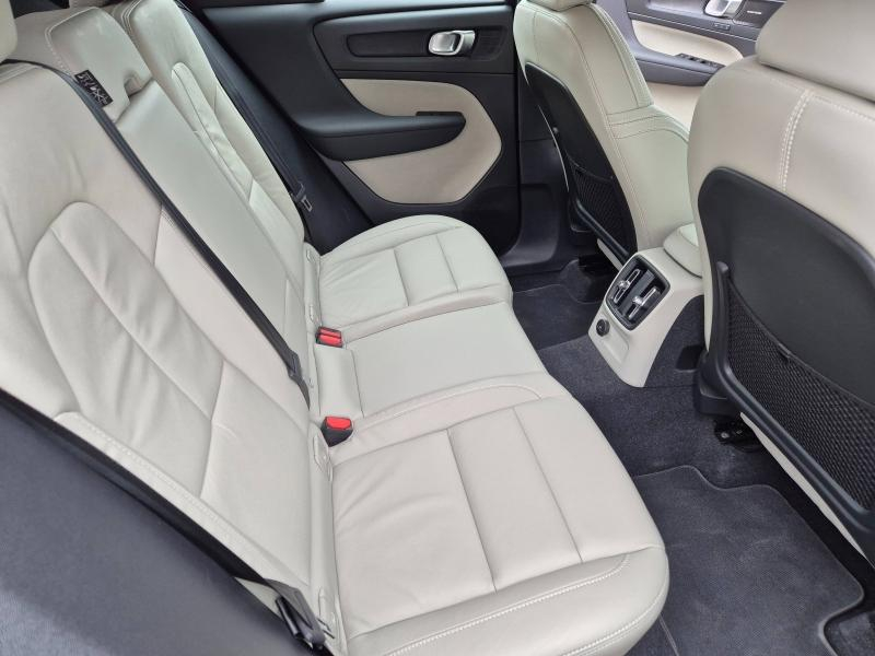 VOLVO XC40 d’occasion à vendre à AVIGNON chez SUÈDE PROVENCE AUTOMOBILES (Photo 16)