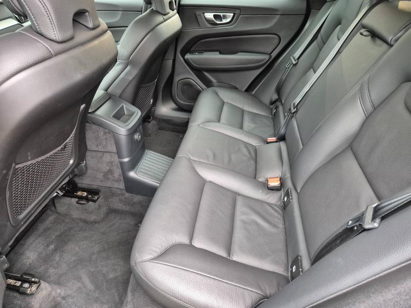 VOLVO XC60 d’occasion à vendre à AVIGNON chez SUÈDE PROVENCE AUTOMOBILES (Photo 7)