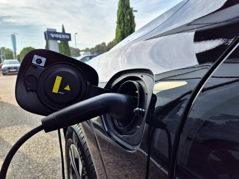 VOLVO XC60 d’occasion à vendre à AVIGNON chez SUÈDE PROVENCE AUTOMOBILES (Photo 9)