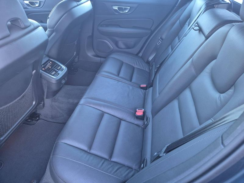 VOLVO V60 d’occasion à vendre à AVIGNON chez SUÈDE PROVENCE AUTOMOBILES (Photo 7)