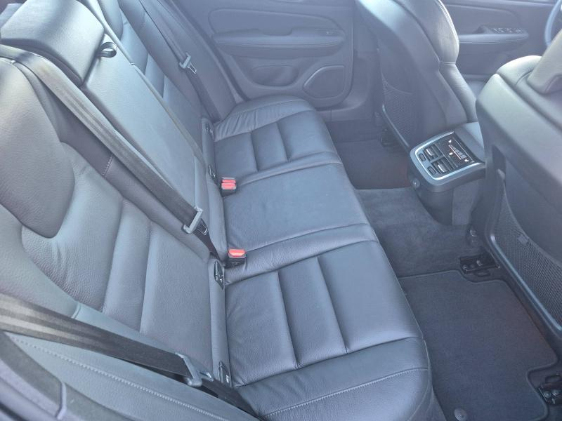 VOLVO V60 d’occasion à vendre à AVIGNON chez SUÈDE PROVENCE AUTOMOBILES (Photo 16)