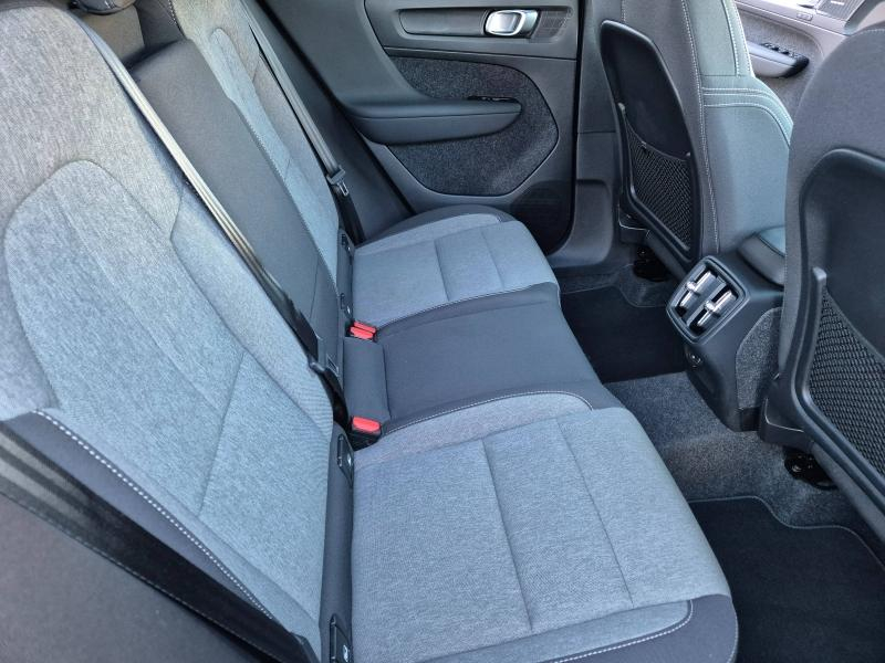 VOLVO XC40 d’occasion à vendre à AVIGNON chez SUÈDE PROVENCE AUTOMOBILES (Photo 13)