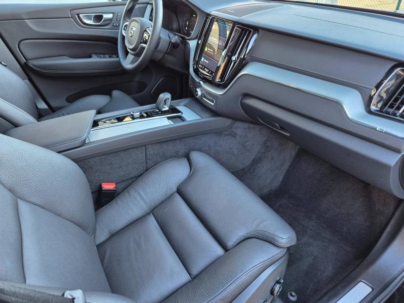 VOLVO XC60 d’occasion à vendre à AVIGNON chez SUÈDE PROVENCE AUTOMOBILES (Photo 15)