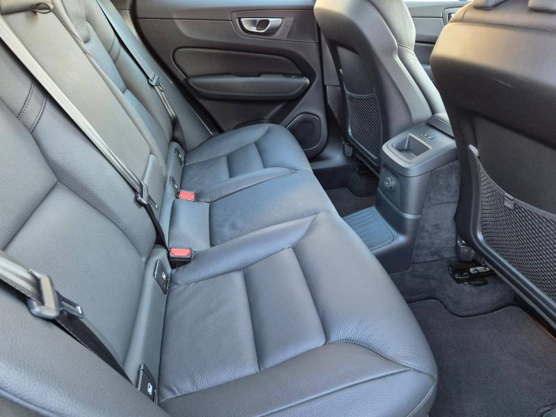 VOLVO XC60 d’occasion à vendre à AVIGNON chez SUÈDE PROVENCE AUTOMOBILES (Photo 17)