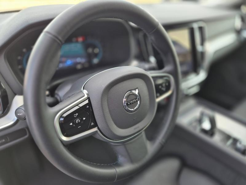 VOLVO V60 d’occasion à vendre à AVIGNON chez SUÈDE PROVENCE AUTOMOBILES (Photo 14)