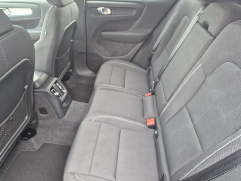 VOLVO XC40 d’occasion à vendre à AVIGNON chez SUÈDE PROVENCE AUTOMOBILES (Photo 6)