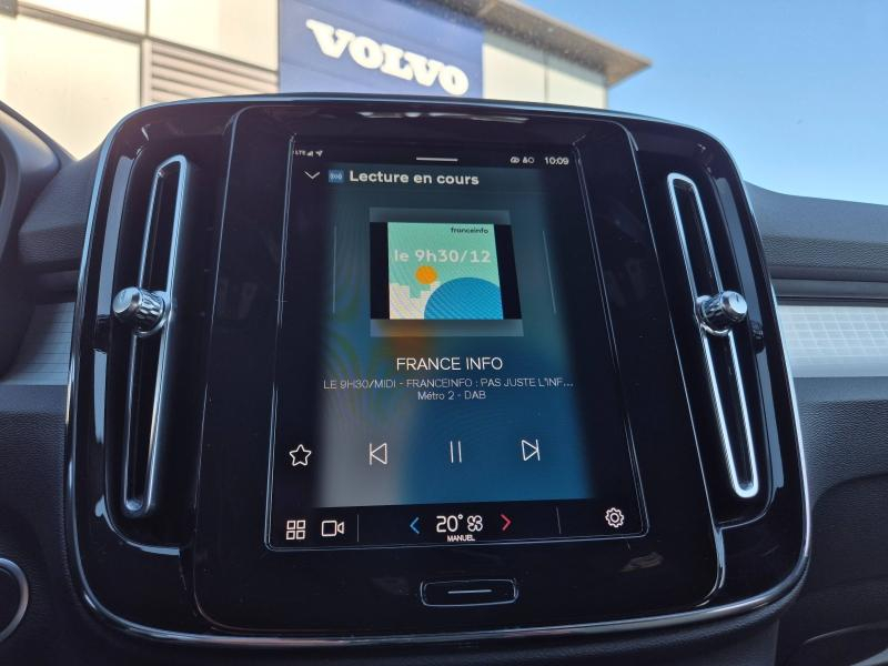 VOLVO XC40 d’occasion à vendre à AVIGNON chez SUÈDE PROVENCE AUTOMOBILES (Photo 19)