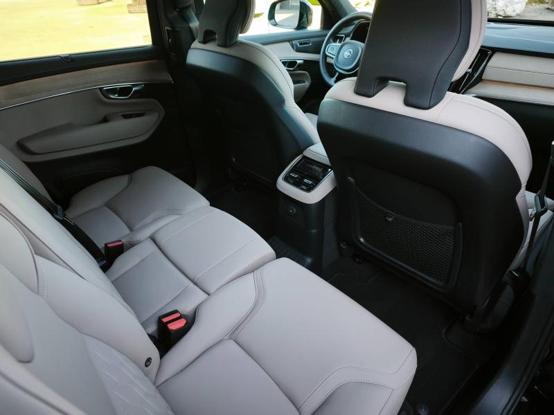 VOLVO XC90 d’occasion à vendre à AVIGNON chez SUÈDE PROVENCE AUTOMOBILES (Photo 17)