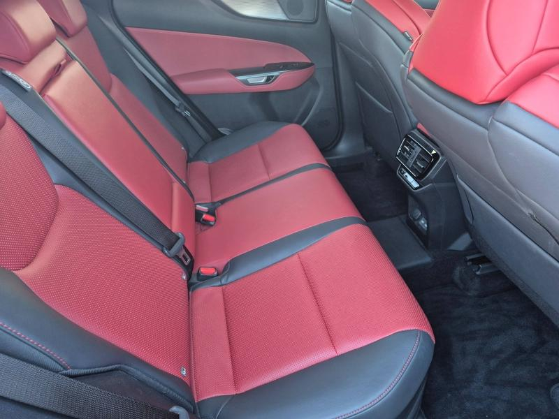 LEXUS NX d’occasion à vendre à AVIGNON chez SUÈDE PROVENCE AUTOMOBILES (Photo 17)