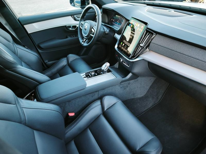 VOLVO XC90 d’occasion à vendre à AVIGNON chez SUÈDE PROVENCE AUTOMOBILES (Photo 12)