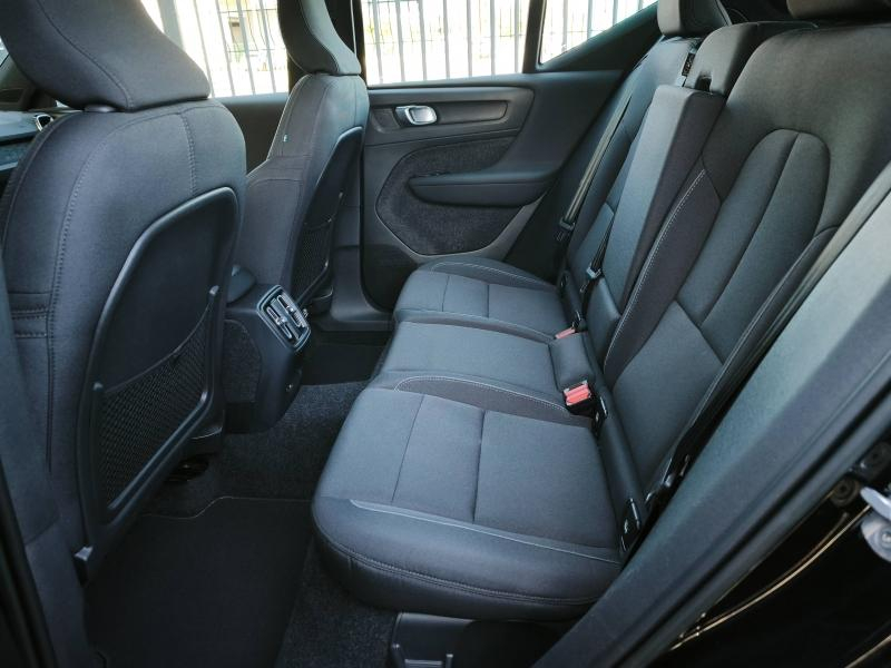VOLVO XC40 d’occasion à vendre à AVIGNON chez SUÈDE PROVENCE AUTOMOBILES (Photo 6)