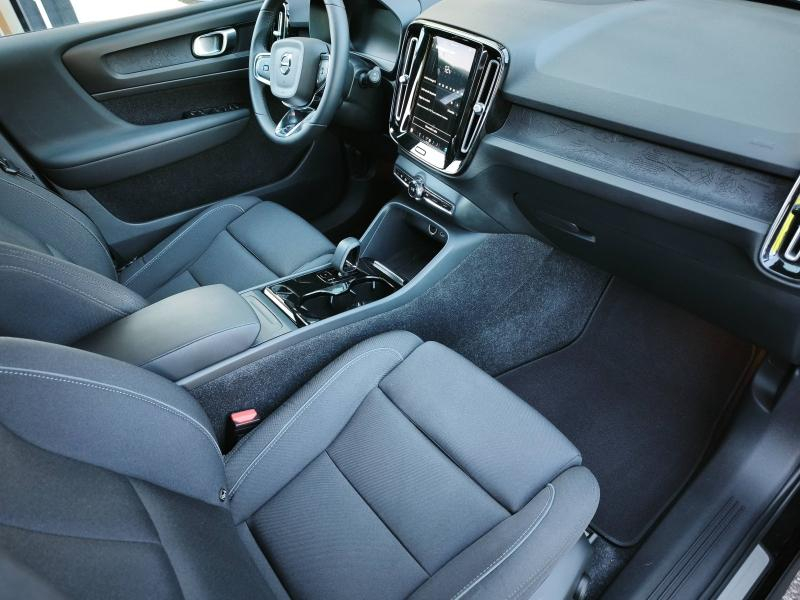 VOLVO XC40 d’occasion à vendre à AVIGNON chez SUÈDE PROVENCE AUTOMOBILES (Photo 16)