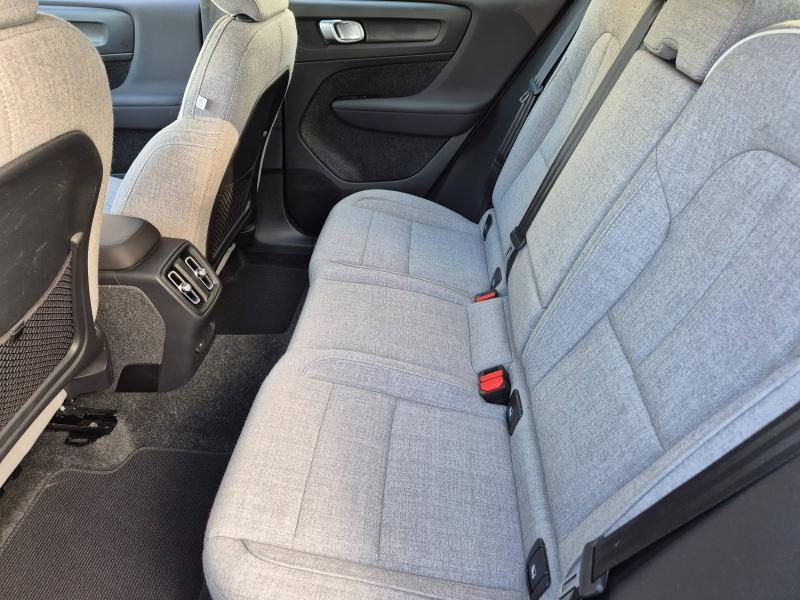 VOLVO XC40 d’occasion à vendre à AVIGNON chez SUÈDE PROVENCE AUTOMOBILES (Photo 6)