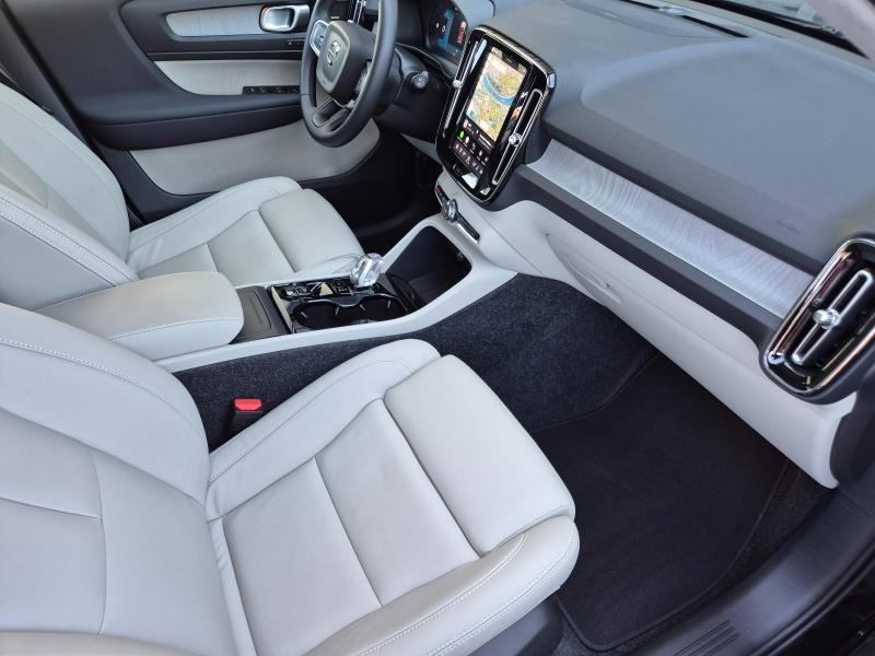 VOLVO XC40 d’occasion à vendre à AVIGNON chez SUÈDE PROVENCE AUTOMOBILES (Photo 5)