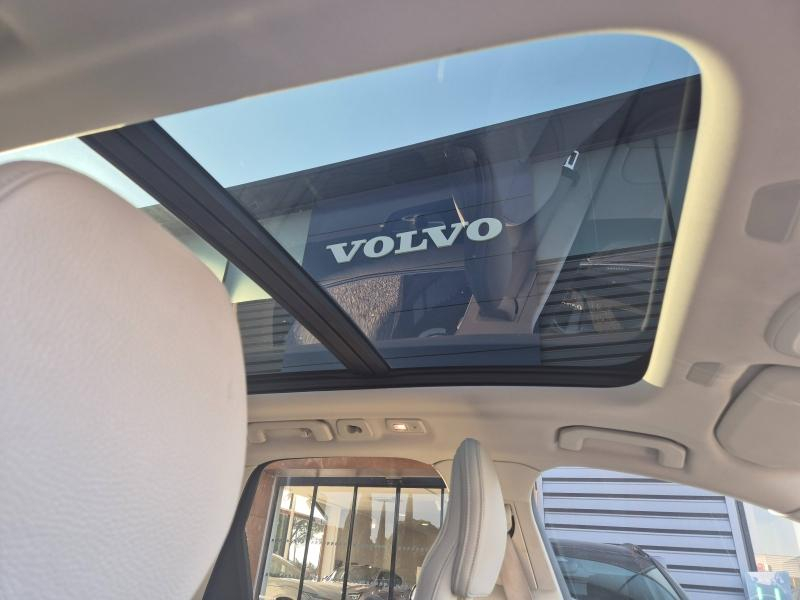 VOLVO XC60 d’occasion à vendre à AVIGNON chez SUÈDE PROVENCE AUTOMOBILES (Photo 17)