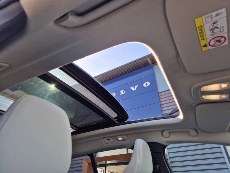 VOLVO XC40 d’occasion à vendre à AVIGNON chez SUÈDE PROVENCE AUTOMOBILES (Photo 8)