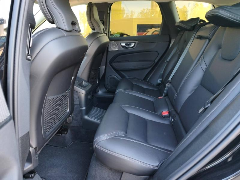 VOLVO XC60 d’occasion à vendre à AVIGNON chez SUÈDE PROVENCE AUTOMOBILES (Photo 12)